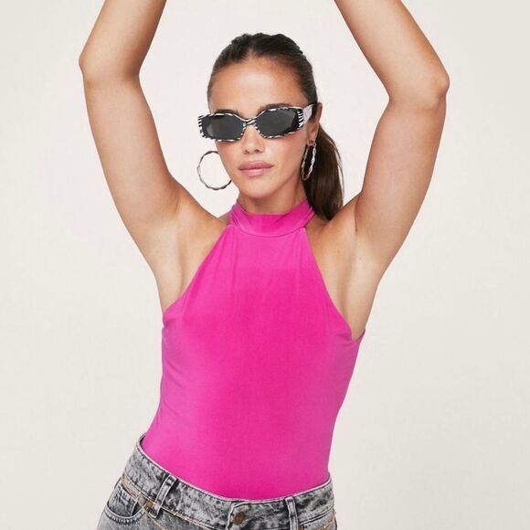 NWOT SOLD OUT Nasty Gal Open Back Halter Bodysuit in Hot Pink Size 2 - Picture 2 of 8